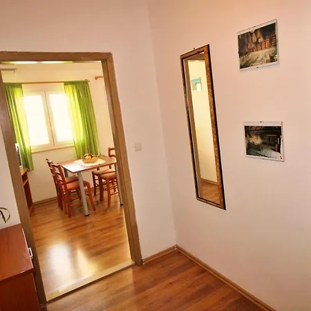 Apartments Marko Nemira Omiš Exterior foto