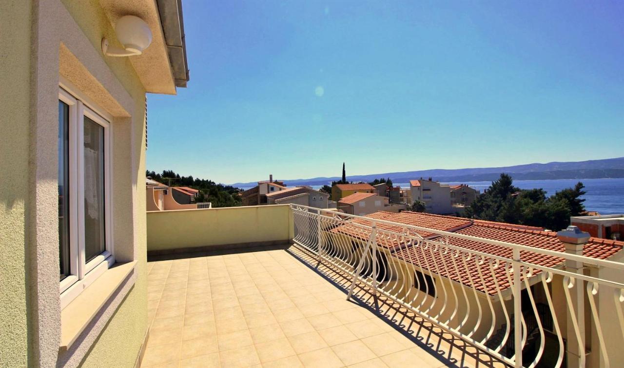 Marko Nemira Apartment Omiš