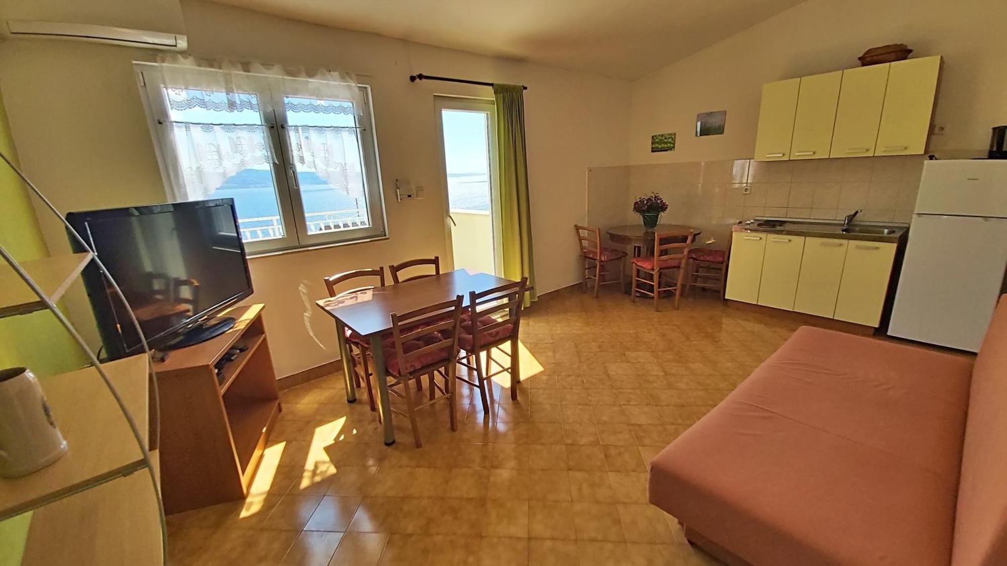 Marko Nemira Apartment Omiš