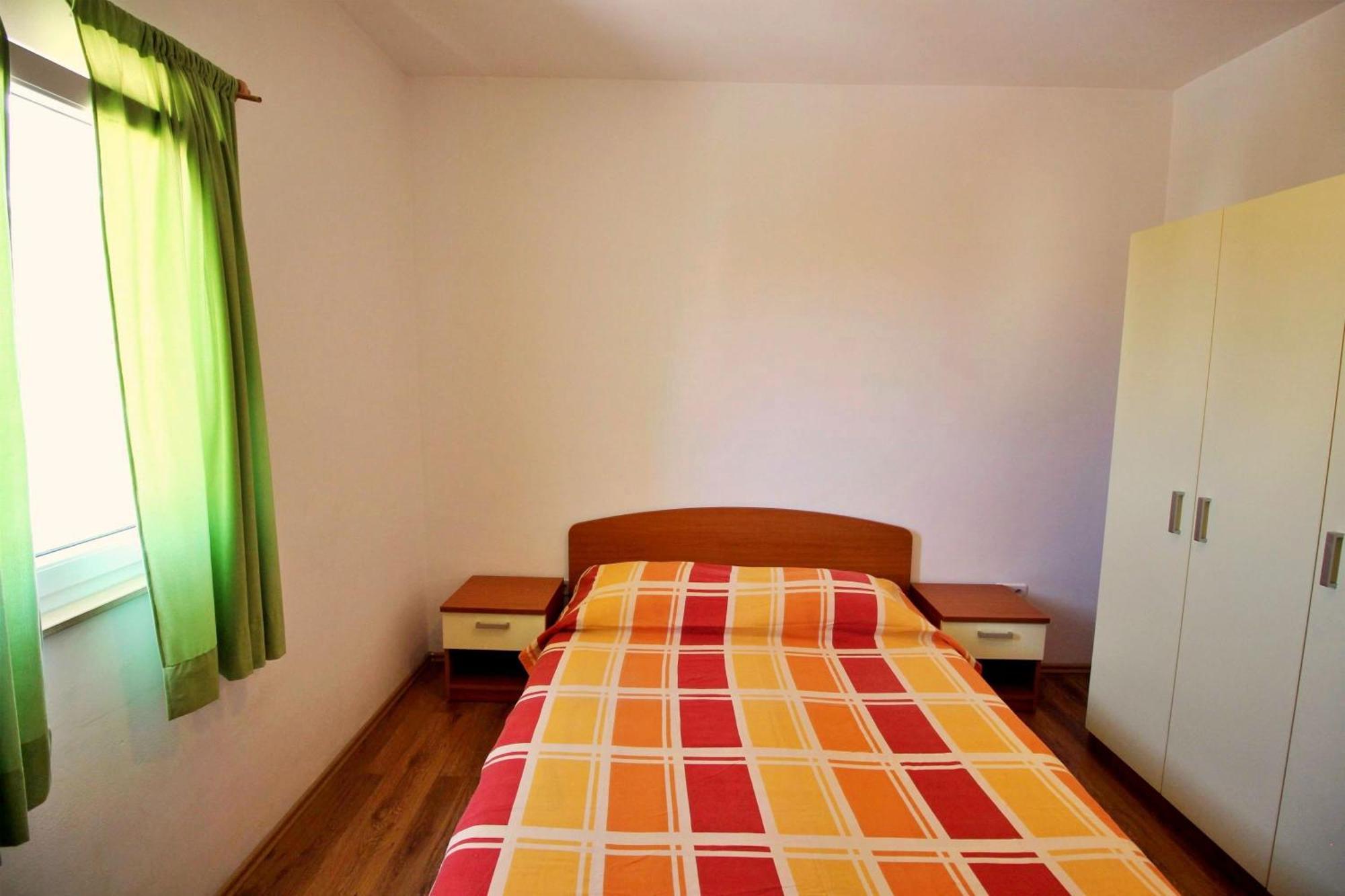 Marko Nemira Apartment Omiš